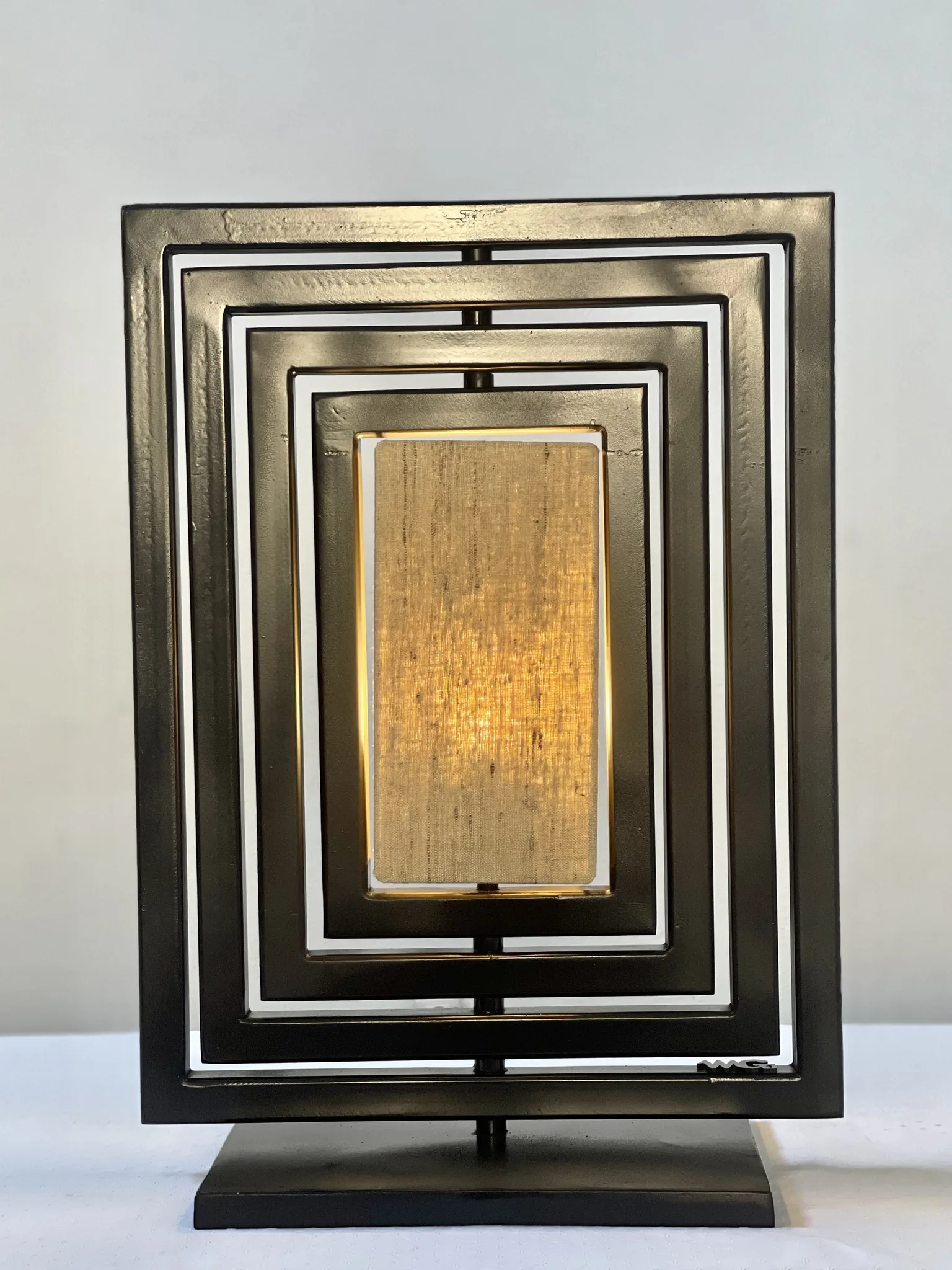 Asteroide, 2023 — Luminaire, Gianluca Magnelli